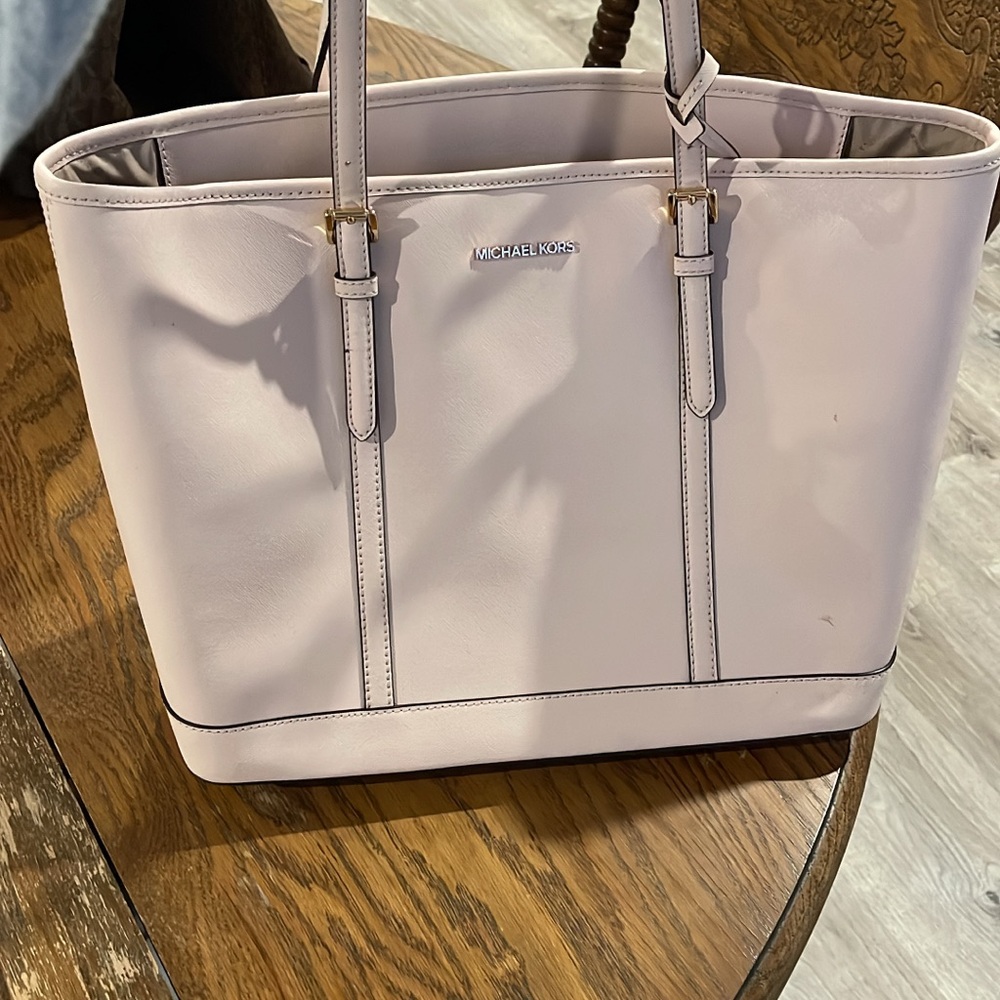 Michael Kors Light Pink Shoulder Bag